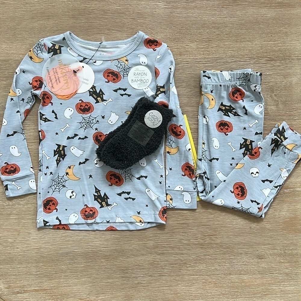 🎃 Milkberry Boy Girl Halloween Bamboo Pajama Set with Socks 12 18 24 months